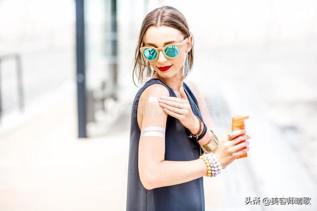 「16款公认好用的防晒霜」适合干皮、油皮、敏皮的，优缺点都在这