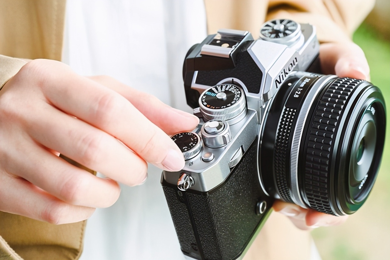 复古机身6499元 尼康Zfc相机新品值得买吗