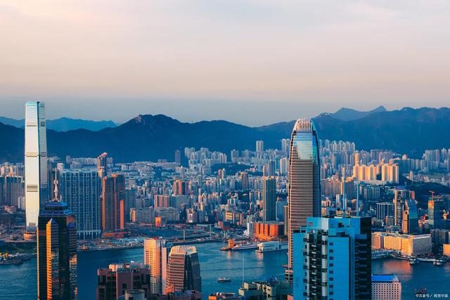 亚洲十大最富的国家2021（亚洲最富与最穷国家地区人均GDP对比）