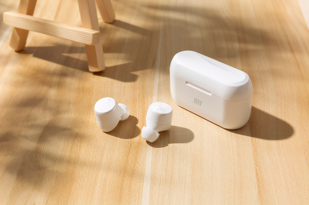 蓝牙耳机啥牌子好？测评师秦时揭晓蓝牙耳机品牌排行